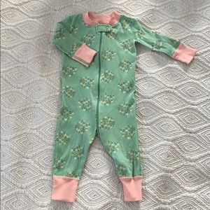Hanna Andersson Pajamas - {Hanna Andersson} floral pajamas Hanna Andersson Pajamas - {Hanna Andersson} floral pajamas